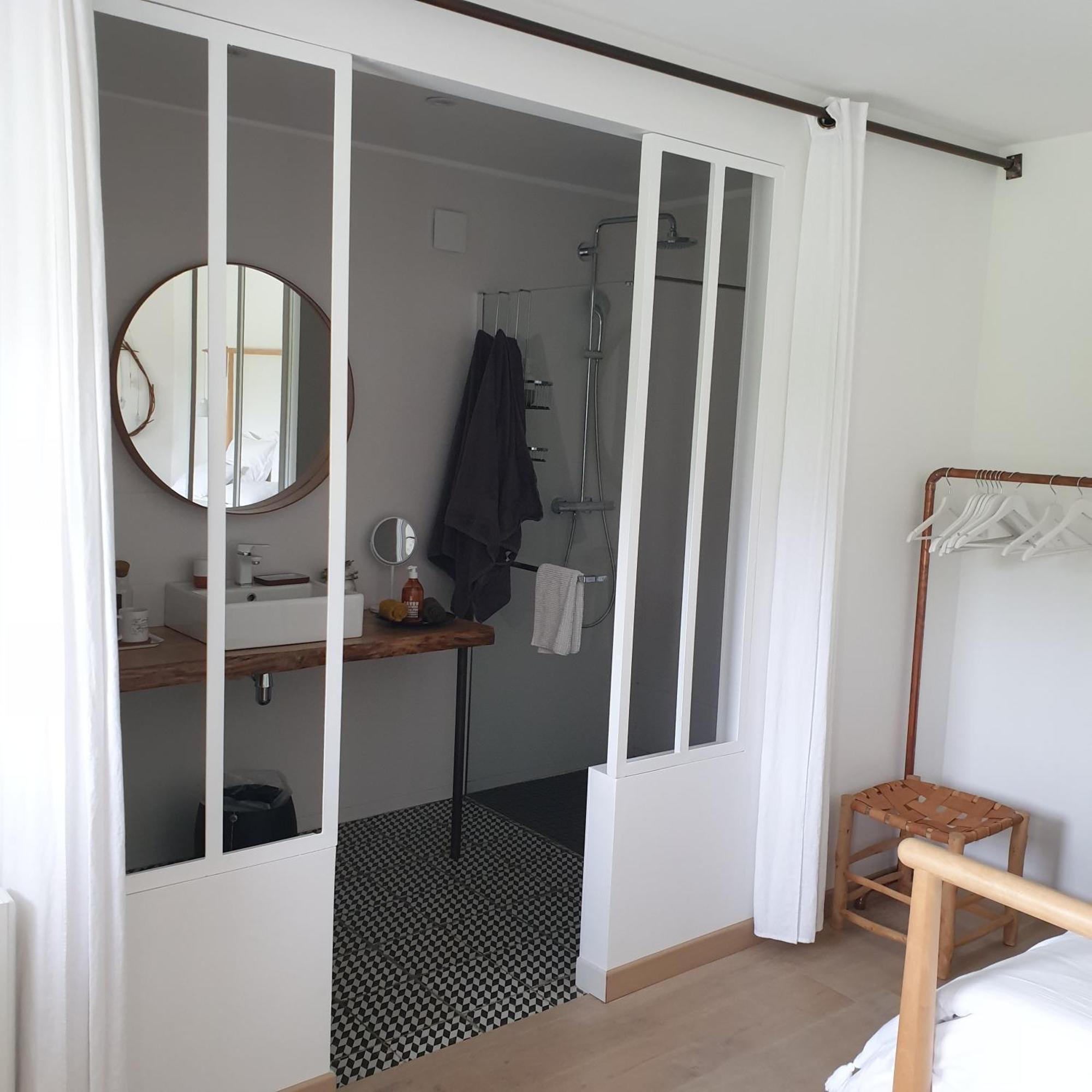 Par Hasard Ou Pas Bed & Breakfast Saint-Martin-aux-Chartrains Ngoại thất bức ảnh